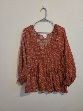 Ava & Viv Rust Dot Smocked V-Neck Blouse #225